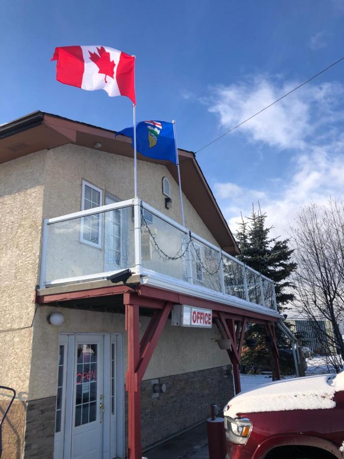 Alpine motel Rocky Mountain House Esterno foto