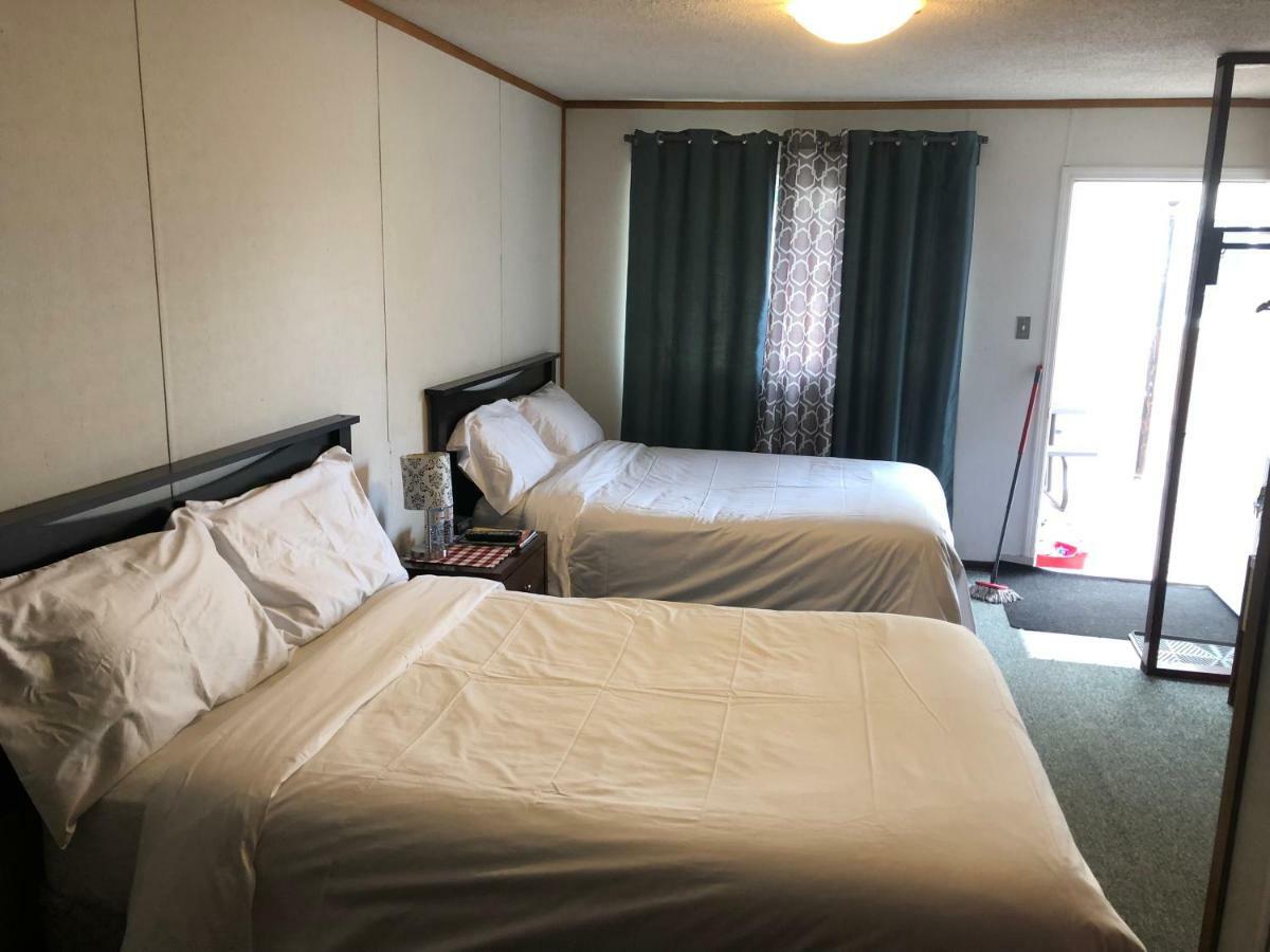 Alpine motel Rocky Mountain House Esterno foto